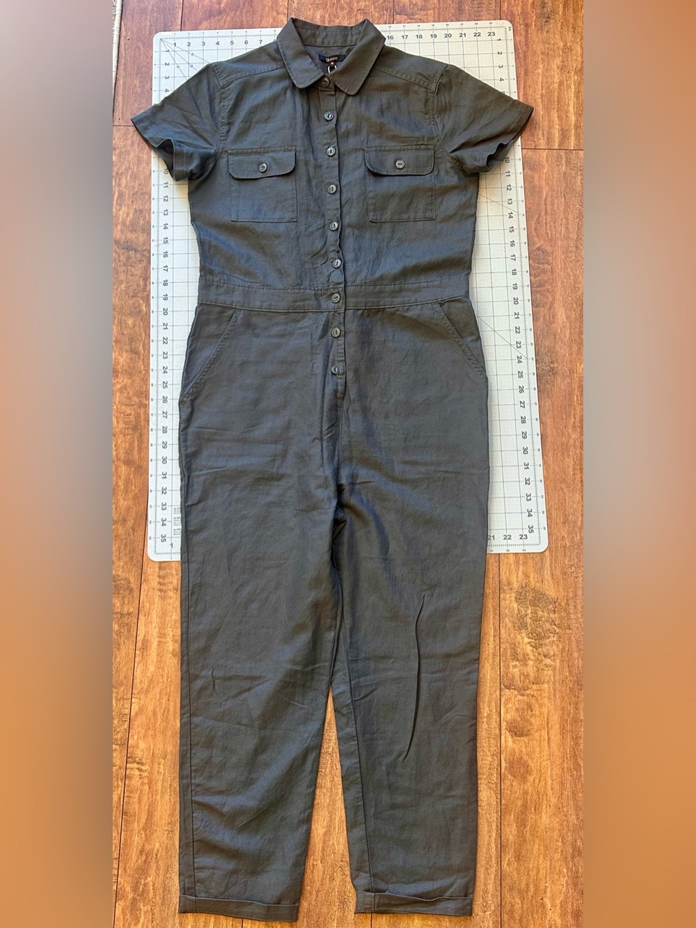 Women's Grey Short Sleeve Button-Front Jumpsuit | NWT | Women’s Medium